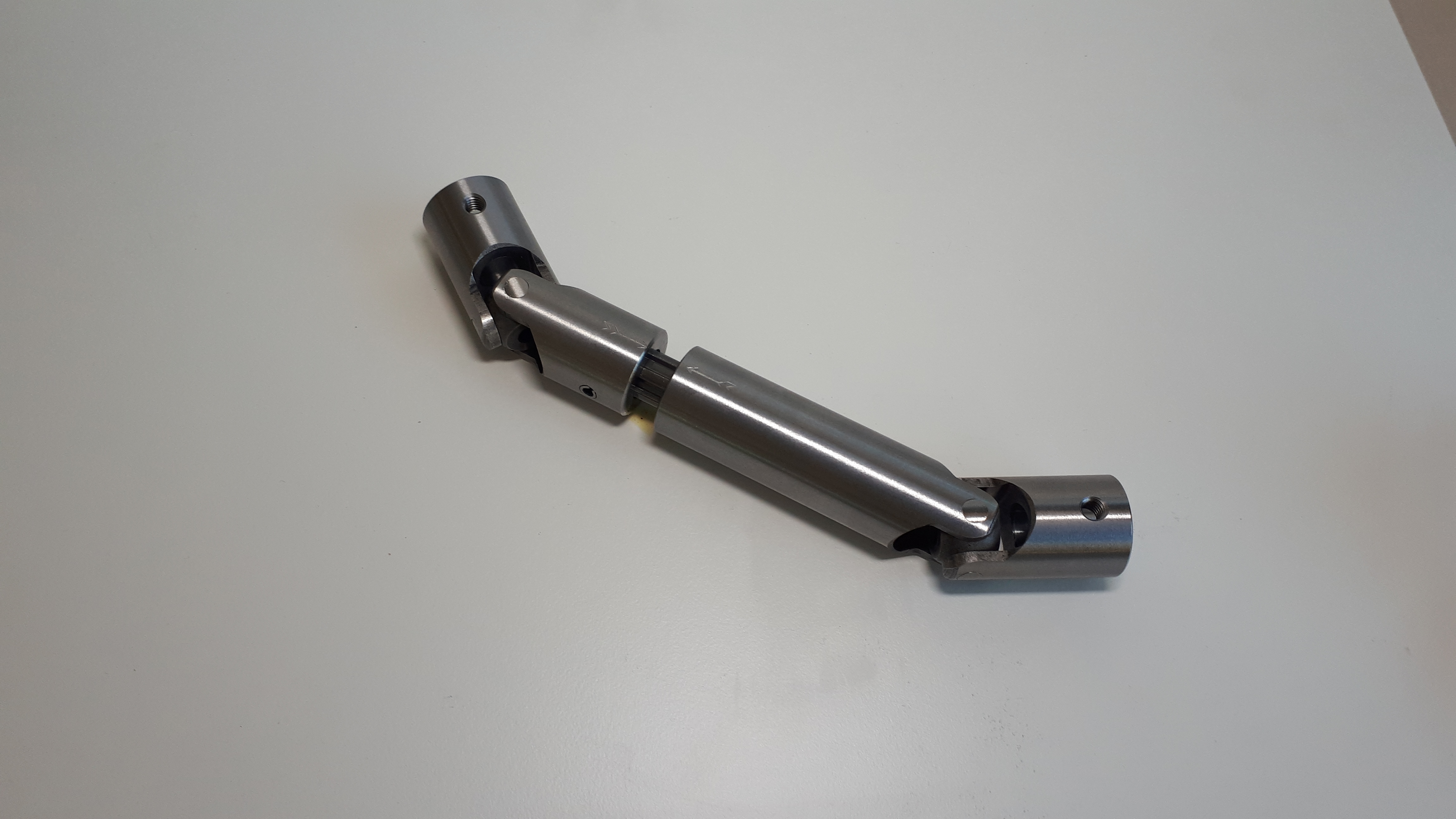 Kreuz-Gelenkwelle für Rollenantrieb
