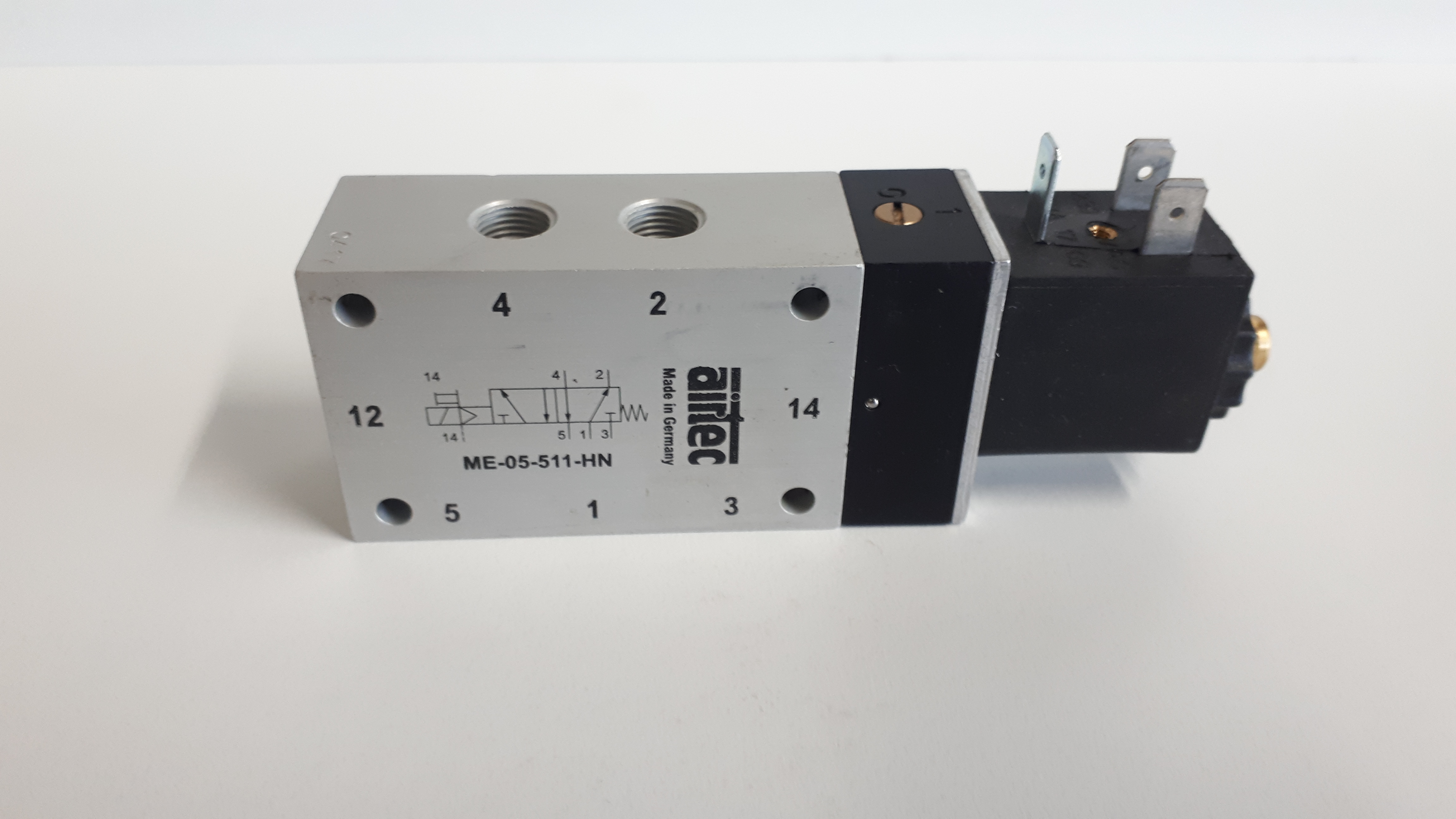 Magnetventil ME-05-511-HN-457 m. Stecker